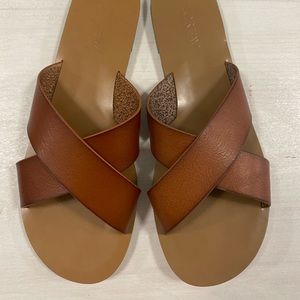 Women’s Crossover Sandals